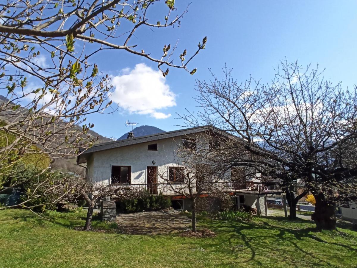 Chalet Avec Jardin บูร์-แซ็งต์-โมริซ ภายนอก รูปภาพ
